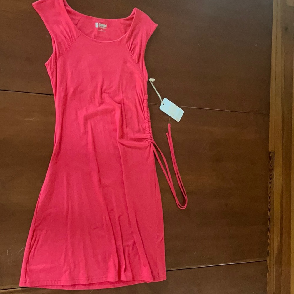 Brand new ALPINE design side-cinch dress